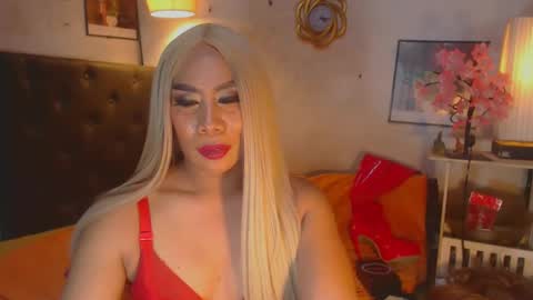 Snapshot of xhardcock2playx chatting on February 22, 6:52 pm GODDESS KRISTEL online show from February 22, 6:52 pm