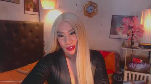 Snapshot of xhardcock2playx chatting on February 22, 10:52 pm GODDESS KRISTEL online show from February 22, 10:52 pm
