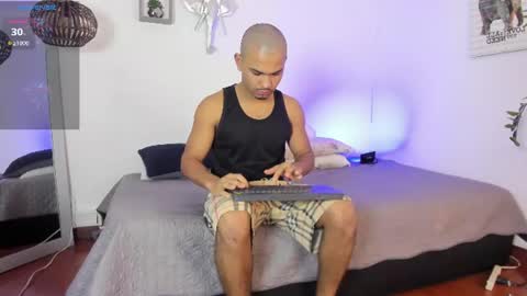 Snapshot of xhj_gambaru chatting on June 23, 12:58 pm Gambaru online show from June 23, 12:58 pm
