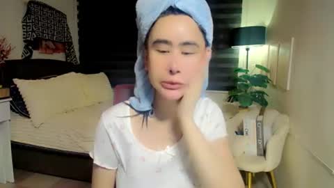 Snapshot of xhotcockcumts chatting on July 19, 1:20 am Barbie ann online show from July 19, 1:20 am