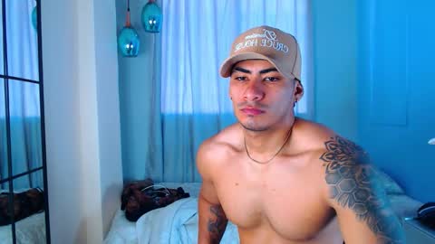MICHAEL HUGE online show from September 14, 1:54 pm