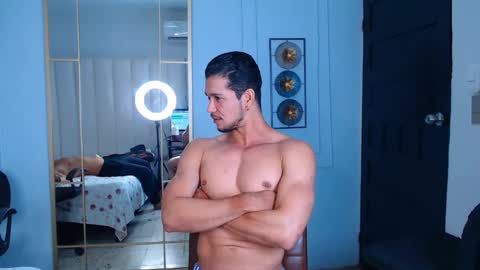 MICHAEL HUGE online show from September 24, 10:24 pm
