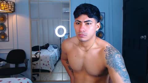MICHAEL HUGE online show from September 25, 1:59 pm