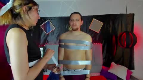 Snapshot of xialeeandlio chatting on February 17, 5:25 am xialee and Lio online show from February 17, 5:25 am