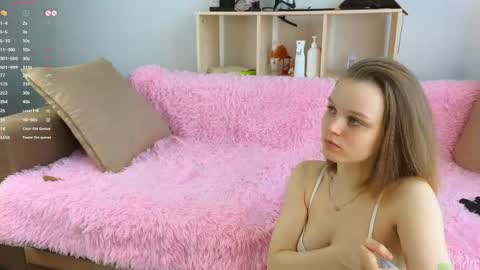 Luna and Lina online show from May 21, 3:02 am