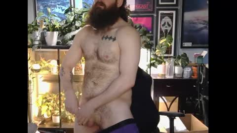 xiisil online show from April 14, 5:30 pm