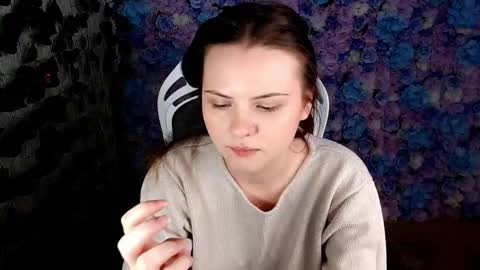 Lina online show from October 4, 4:10 am