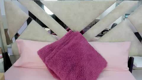 Xime  online show from January 16, 3:10 am