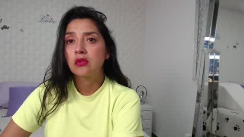 ximena suarez online show from February 19, 4:23 am
