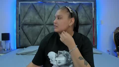   online show from December 7, 3:04 am