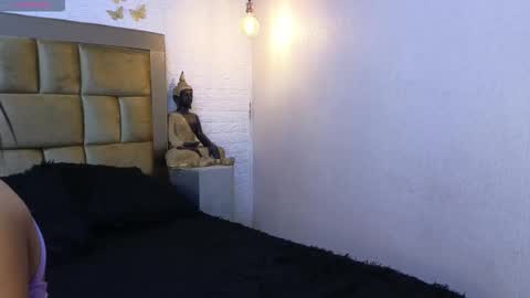 ximena online show from October 10, 8:08 pm