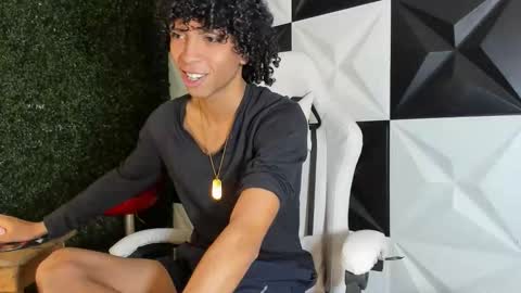 xion_ez online show from December 5, 8:05 pm