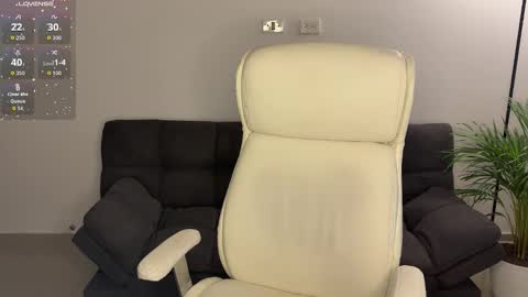 xisisxx online show from September 20, 8:10 pm