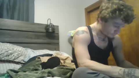 Snapshot of xjackmehoffsluts chatting on March 17, 12:37 am The 1 and only online show from March 17, 12:37 am