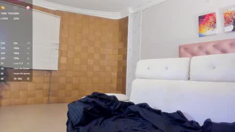      online show from February 11, 12:32 pm