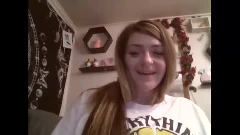 xkittymeowz online show from April 12, 12:37 am