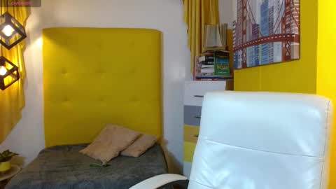 Snapshot of xlunna chatting on November 15, 7:54 pm lunna online show from November 15, 7:54 pm