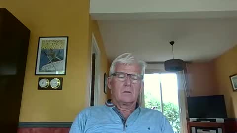 xmaeg3 online show from June 1, 8:27 am