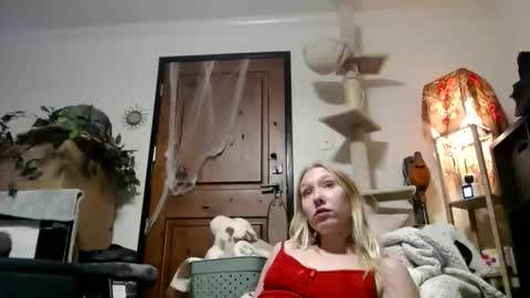 Snapshot of xmckennalynn chatting on November 11, 6:02 am xmckennalynn online show from November 11, 6:02 am