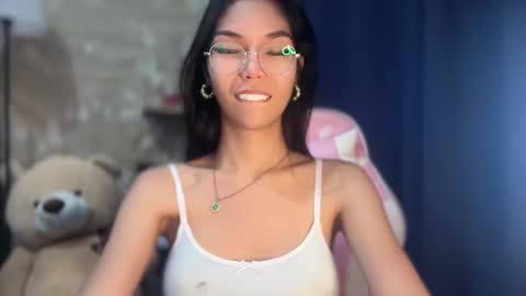 Snapshot of xmonica_cummerx chatting on February 7, 10:30 am Sweet Monica online show from February 7, 10:30 am