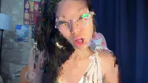 Snapshot of xmonica_cummerx chatting on March 17, 10:18 am Sweet Monica online show from March 17, 10:18 am