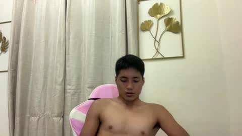 Snapshot of xmoreno_guy69 chatting on February 5, 2:11 pm SECRET online show from February 5, 2:11 pm