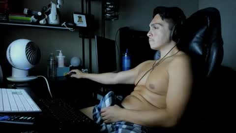 Snapshot of xoalejandroxo6 chatting on April 20, 5:43 am xoalejandroxo6 online show from April 20, 5:43 am
