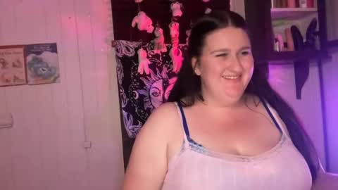 xopeachybaby online show from July 27, 11:28 am