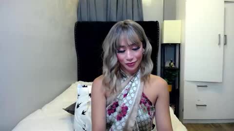 xoxo online show from November 17, 2:34 pm