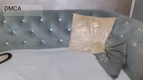 Snapshot of xqueencarox chatting on February 26, 11:59 pm xqueencarox online show from February 26, 11:59 pm