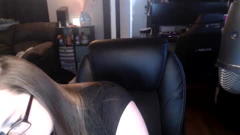 Snapshot of xqueenkendrax chatting on February 18, 10:25 pm xqueenkendrax online show from February 18, 10:25 pm