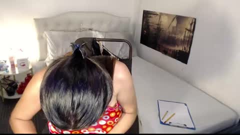 Snapshot of xqueenyasiandomcumx chatting on June 30, 11:44 am address me as QUEEN NINA A Little Bit of ANGELIC FACE with a Wild Demonic Side online show from June 30, 11:44 am