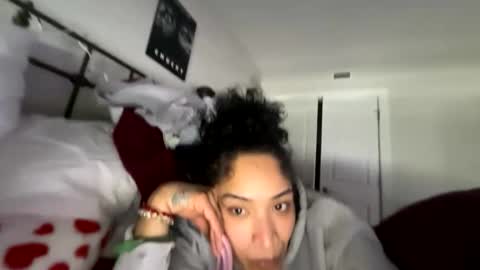 Snapshot of xreamy86 chatting on March 2, 4:58 pm xreamy86 online show from March 2, 4:58 pm