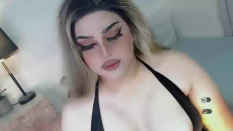 xsabbylicious69 online show from October 8, 4:32 am