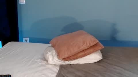 Snapshot of xsexycouples chatting on January 8, 2:14 am AnnaMaee online show from January 8, 2:14 am