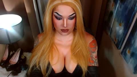 Cattaleya online show from November 25, 2:22 am