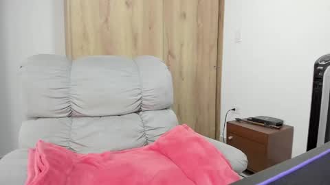 Hellen Sofia instagram hellen5546 online show from March 24, 12:43 pm