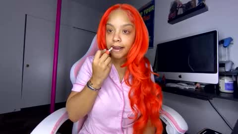 xStarGazingx online show from November 17, 6:52 am