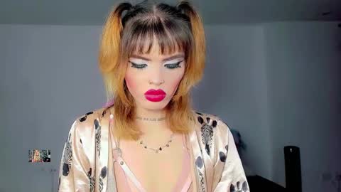 Femboy Exotic online show from September 21, 3:41 am