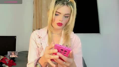 Femboy Exotic online show from June 2, 5:31 am