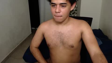 Snapshot of xtranherr chatting on February 27, 2:32 am xtranherr online show from February 27, 2:32 am