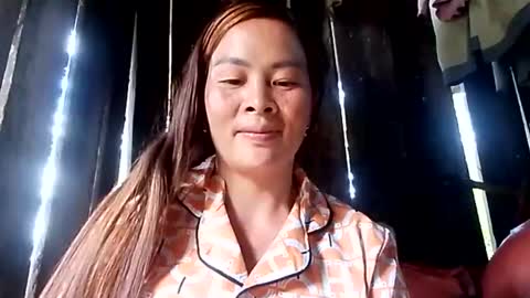 xuxulove00 online show from September 20, 7:09 am