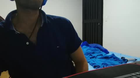 xuyeeg online show from February 9, 8:22 am