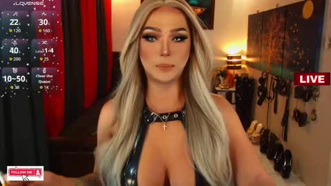 K E L L Y online show from October 12, 4:22 am