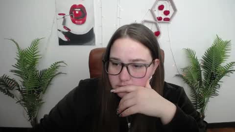 Snapshot of xx_daniella_xx chatting on April 24, 6:38 am xx daniella xx online show from April 24, 6:38 am