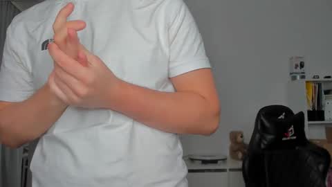 raul online show from November 26, 9:49 pm