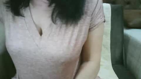 Snapshot of xxalexis chatting on February 19, 8:16 pm HotMomAlex online show from February 19, 8:16 pm