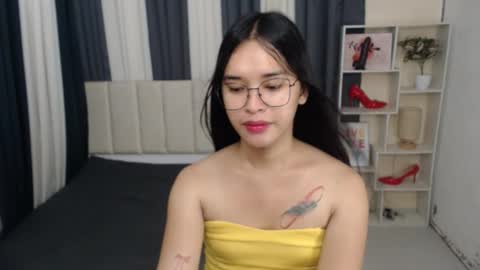 Snapshot of xxbigcockchloexx chatting on October 7, 11:51 am CHLOES ROOM online show from October 7, 11:51 am