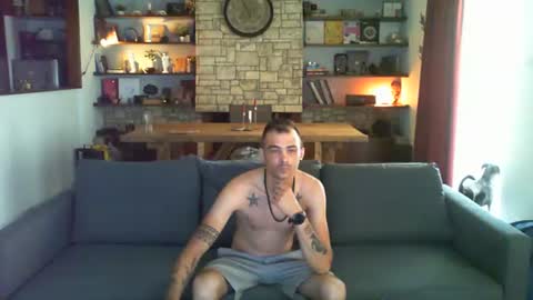 Snapshot of xxbooba_valentinoxx chatting on July 20, 7:55 am xXBooba ValentinoXx online show from July 20, 7:55 am