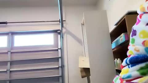 Snapshot of xxcherryxbombxx chatting on December 18, 10:13 pm Cherry online show from December 18, 10:13 pm